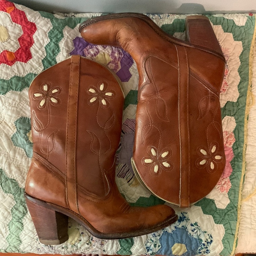 Vintage flower cowboy boots